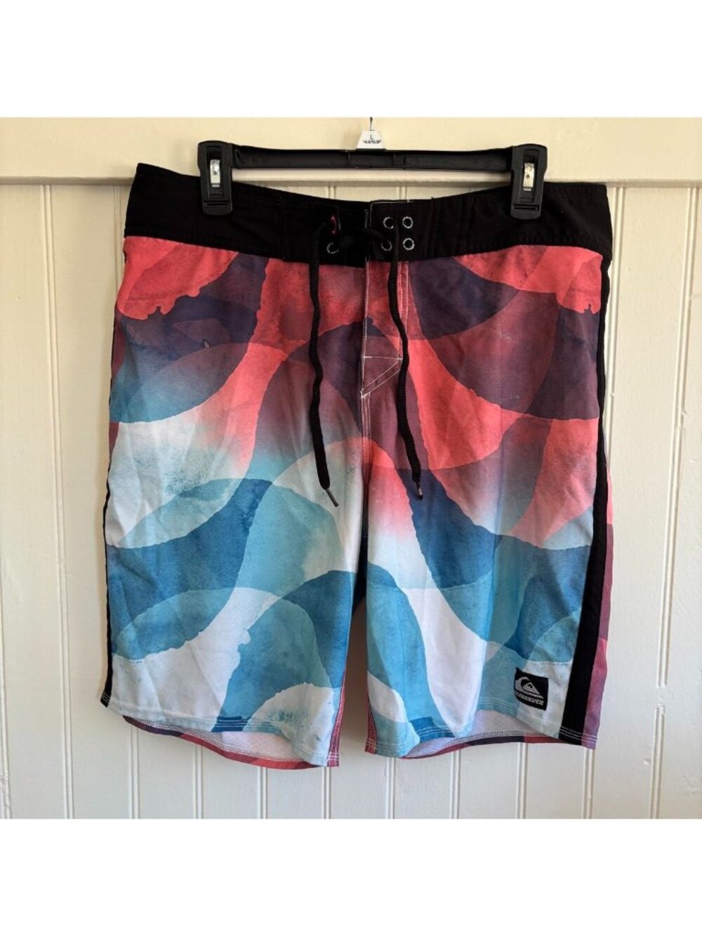 Quiksilver Board Shorts Red Blue watercolor